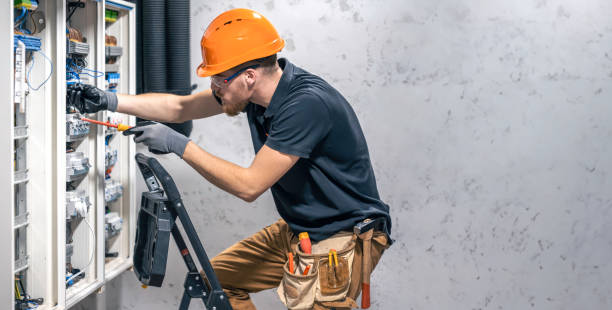 Best Local Electrician Companies  in Oak Hill, FL